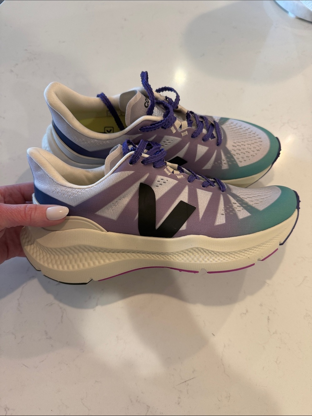 Veja Condor 3 Running Shoes Women’s Size 6 White Purple Blue $210 MSRP NWOB